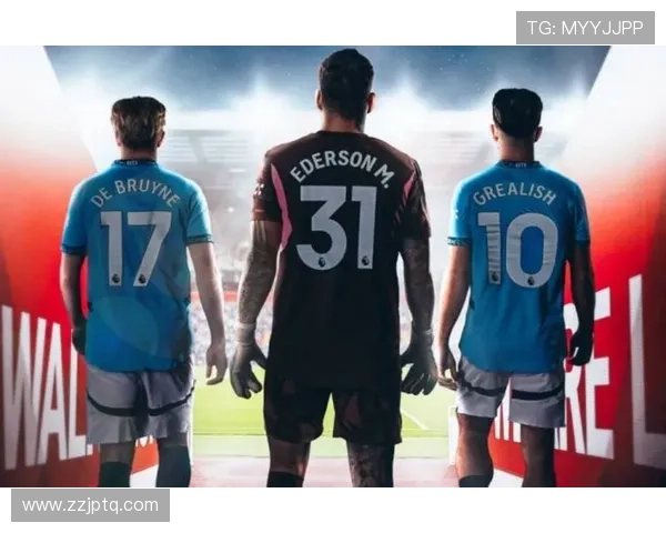 理查兹称争冠回归曼城安菲尔德